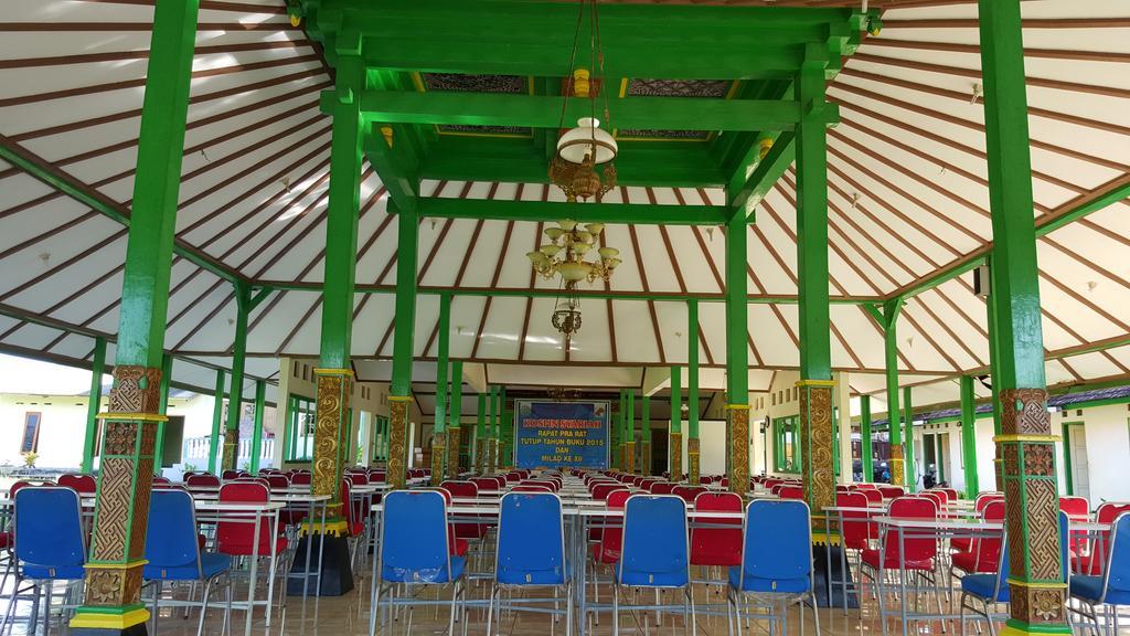 Putri Duyung Guest House Karangpandan Екстериор снимка